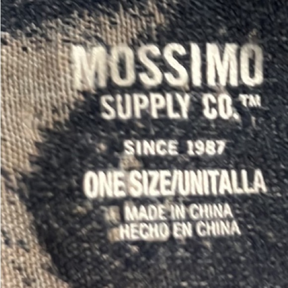 MOSSIMO Supply Co. Shawl American Flag Style, Red/White/blue, One Size - Picture 5 of 6